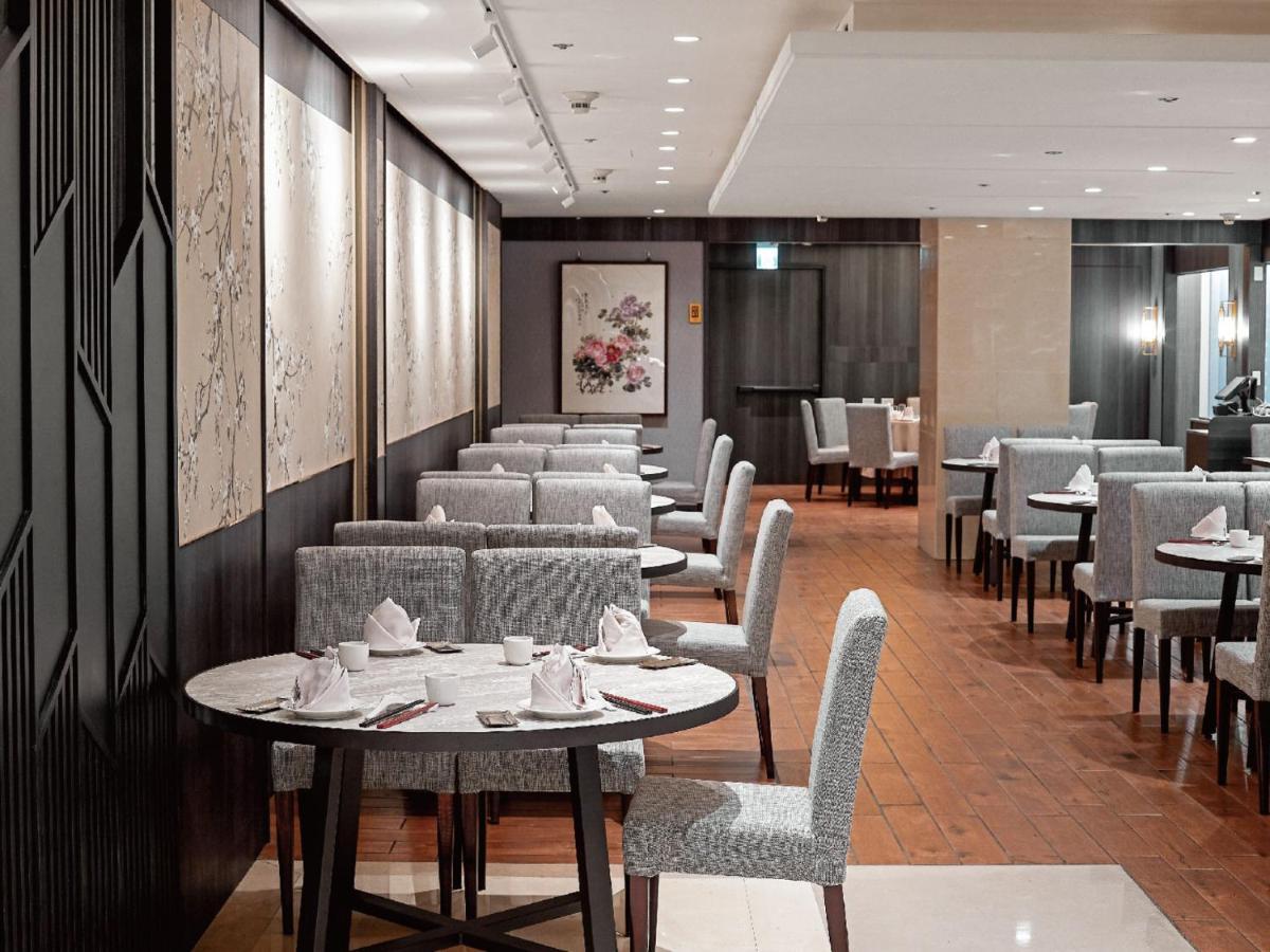 Windsor Hotel Taichung Exteriör bild Interior of the restaurant