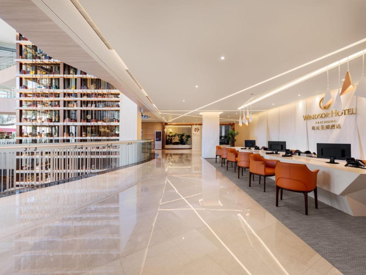 Windsor Hotel Taichung Exteriör bild Business Center