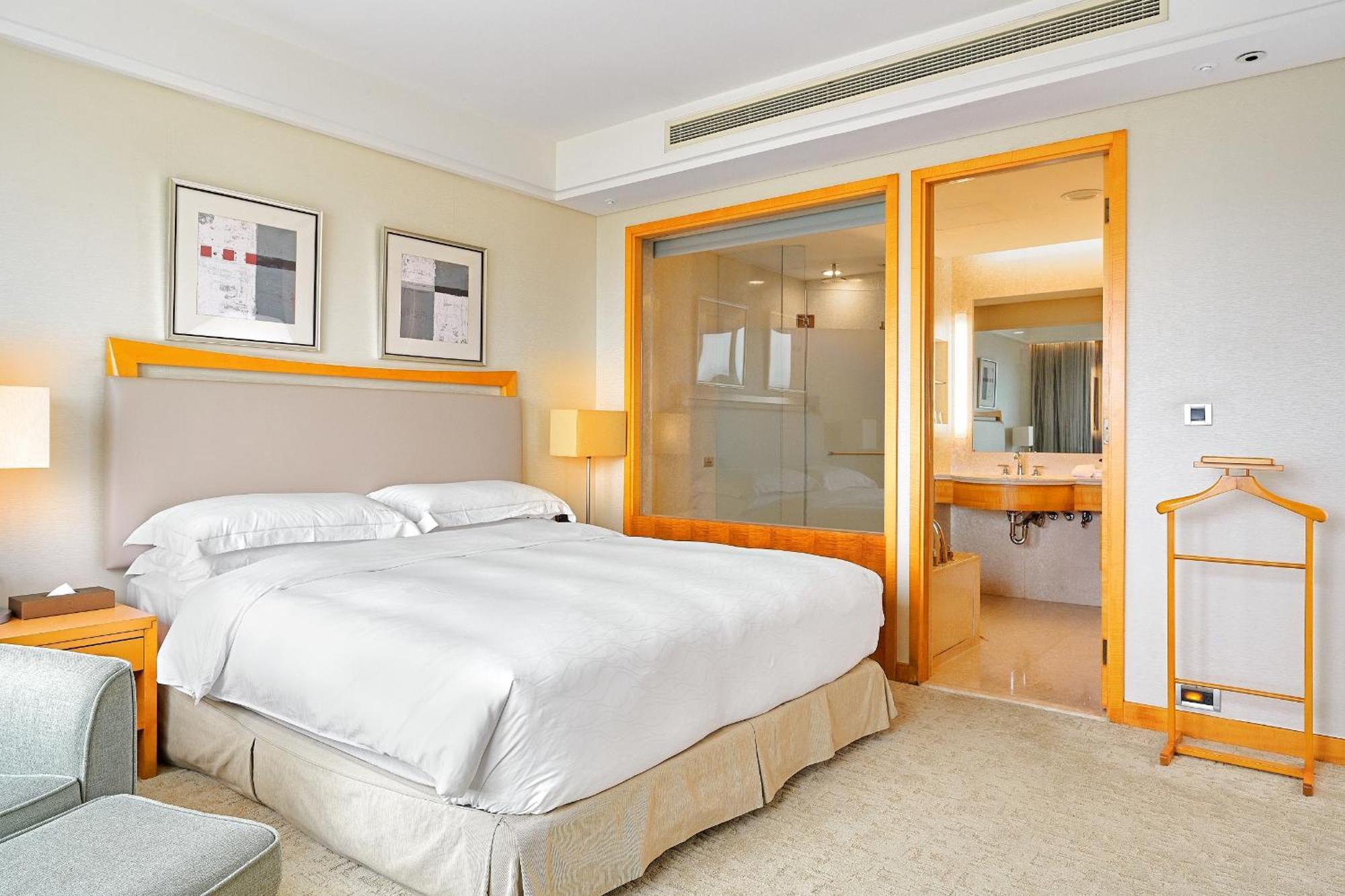 Windsor Hotel Taichung Rum bild A bedroom at the hotel